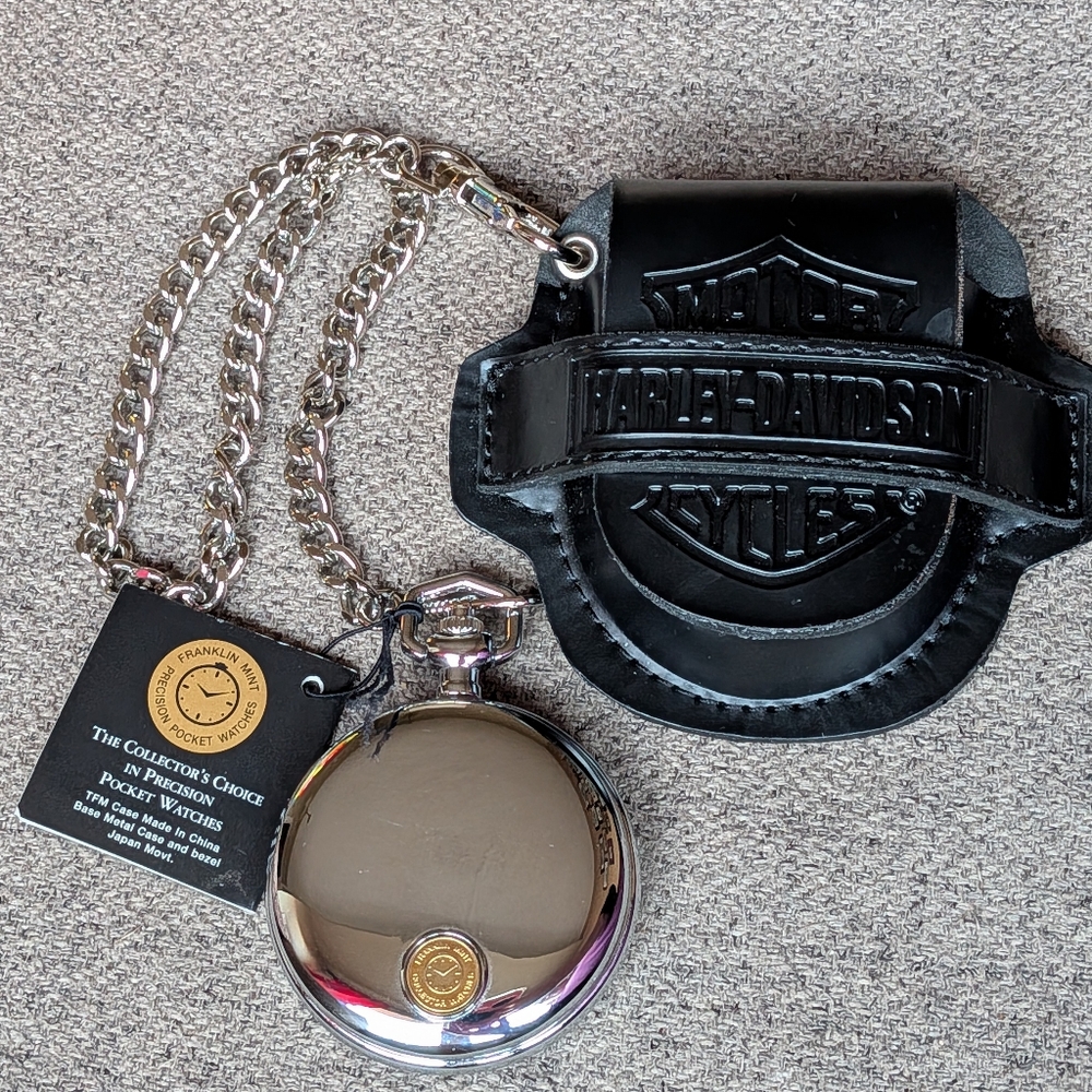Harley-Davidson Pocket Watch with Case - Picture 2 of 5